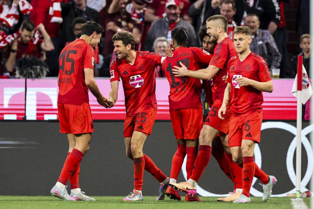 在前几届亚 在前几届亚